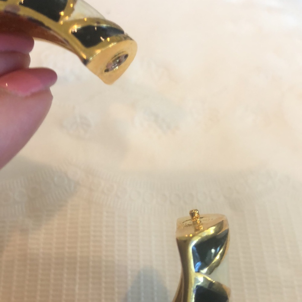 St. John Black, White and Gold Enamel Hinged Bracelet - Picture 4 of 6